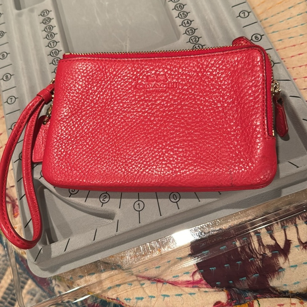 Coach Pebble Leather Double Zip Wallet Wristlet in Strawberry